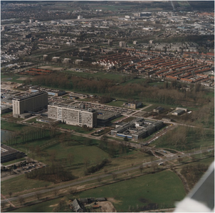 250501 Luchtfoto van de Philips High Tech campus, met op de voorgrond Prof. Holstlaan., 1998