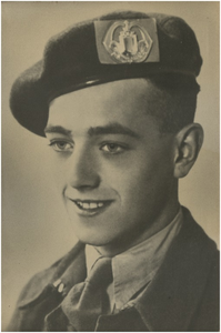 250507 F.J. Bekers : militair in uniform, 1940 - 1950