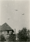 252036 Militaire actie: geallieerde vliegtuigen voorafgaand aan de luchtlandingen., 17-09-1944