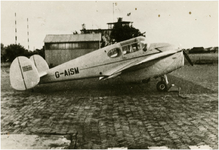 252037 Vliegtuig op vliegveld Welschap, 1940 - 1945