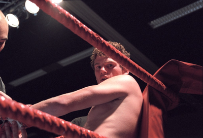 13606 Een kickboxer tijdens het gevecht , 2003