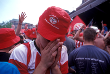13639 Jongeren vieren het landskampioenschap van PSV, 2003