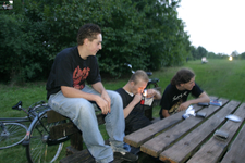 13681 Hangjongeren in Woensel, 2003