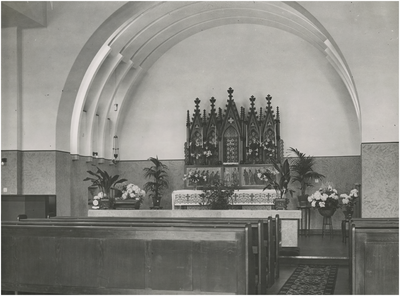 311 Het altaar in de kapel van het St. Josephziekenhuis, Aalsterweg 259, 06-1932