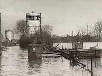 25083 Dommel, gebeurtenissen. Overstromingen vanwege overvloedige regenval in februari 1937. Plekhoek met op de ...