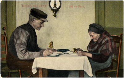 12762 Pannenkoek etend ouder echtpaar, 1905 - 1908