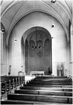12790 Interieur kapel Huize Nazareth, richting altaar, 06-1967