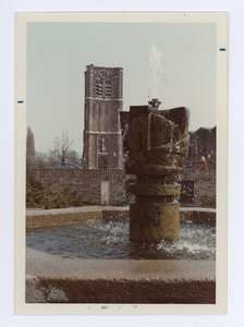 569521 De fontein geplaatst ter nagedachtenis aan de waarnemend burgemeester van Son en Breugel. Hendrik Veeneman, z.j.