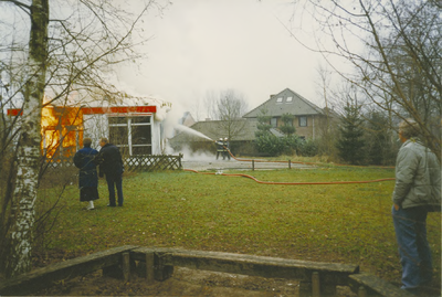 135105 De brand in de Nutschool aan de Karel Doormanlaan in augustus 1984, 08-1984