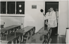  Serie van 3 foto's ter gelegenheid opening St. Jozefschool, 01-1957