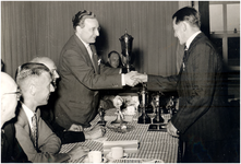 147707 Brandweer. Op de 1957 in Eindhoven gehouden Kring-Brandweerwedstrijden behaalde de Gemeentelijke Brandweer ...