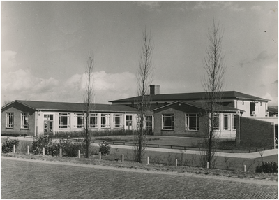 191425 Complex Ergonbedrijven, uitvoerder Wet Sociale Werkvoorziening, Kanaaldijk, 1958