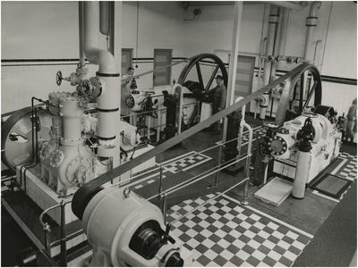 191977 Interieur: de machinekamer, 03-06-1953