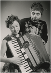 193190 Muzikale clown Tino en zijn echtgenote, 1959