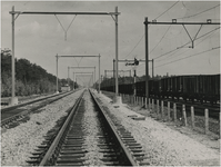 194798 Spoorlijn Eindhoven-Boxtel, met rechts de hulplijn, 06-1953
