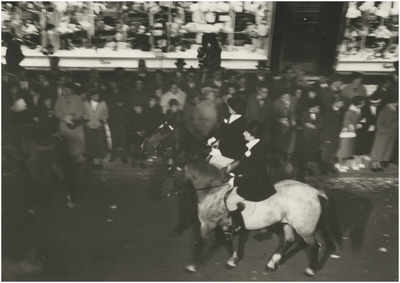 197331 Twee paard in de optocht, 23-06-1956 - 23-06-1955