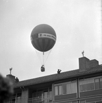 258797.007 Veel luchtballonnen kozen het luchtruim, 1966