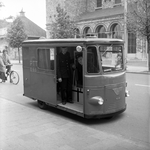 258823 De nieuwe postwagentjes van de PTT, 1961
