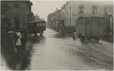 6434 Dommelstraat, vlak voor de kruising met de 'Vestdijk' en de 'Nieuwstraat', 03-01-1926