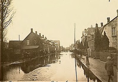 6435 Dommelstraat, gezien vanaf de 'Vestdijk'. In het midden het pand van de Incassobank aan het 'Stationsplein', 03-01-1926