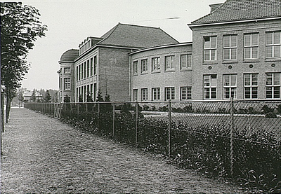 25803 St.Joriscollege en St.Catharinalyceum, Elzentlaan 20, 1927