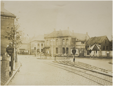 69663 Kruising Emmasingel-Willemstraat-Keizersgracht, ca. 1930