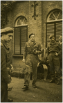  Een serie van 3 foto's betreffende het bezoek van prins Bernhard aan Eindhoven, 19-09-1944