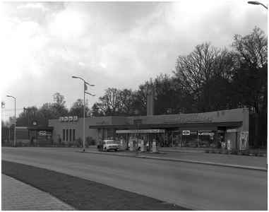 226734 Shell-tankstation van Van der Meulen-Ansems, Vredeoord, 11-1958