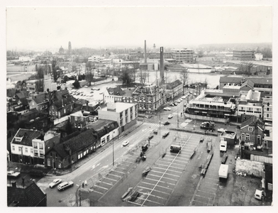 100093 Vogelvluchtfoto Helmond vanaf de Ameideflat in de richting Havenweg, 1972