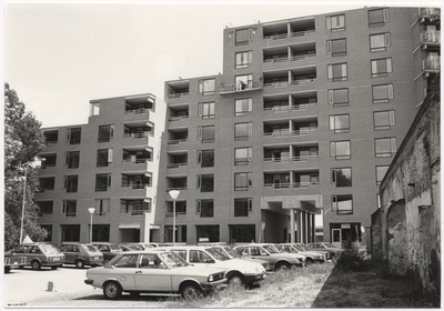100384 Ameidepark, nieuwbouw van een serviceflat voor bejaarden aan de noordzijde, 10-07-1985