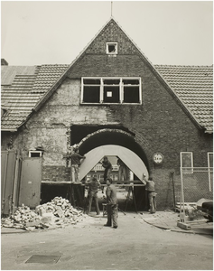 101274 Coovelsstraat. Renovatie van de doorgang naar Zonnehof, 14-06-1978