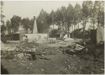 101551 Duizeldonksestraat. Afgebrande dubbele boerderij van de landbouwers Roefs en Fransen, 16-10-1921