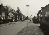 101779 Eijkmanstraat, gezien vanaf de hoek met het Aletta Jacobsplein in de richting Europaweg, 24-02-1988