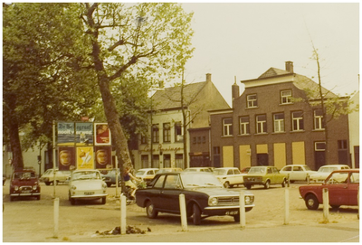 102111 Havenweg, gezien in de richting 'Watermolenwal' vanaf de Kanaaldijk N.O. Café Pennings in het voormalige ...