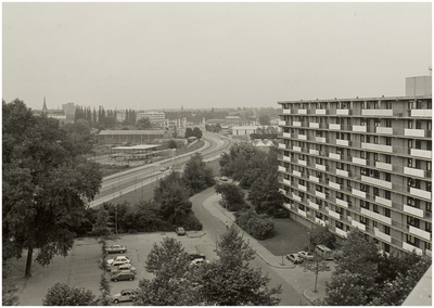 102149 Panoramafoto Heeklaan, gezien vanaf de flat aan het Wethouder Van Deutekomplein, richting Kanaaldijk en ...