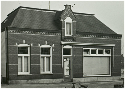 102393 Slagerij Smulders, 1975 - 1985