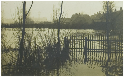102518 Overstroming van de Aa, in de buurt van de Hoogeindsestraat. Iets dat in de jaren 20 van de 20e eeuw vaker ...