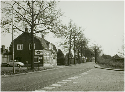 102552 Hortsedijk, gezien in de richting 'Mierloseweg', vanuit de richting 'Stiphout'. Rechts de toegang naar de ...