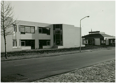 102971 Kanaaldijk N.O., gezien in de richting van de 'Veestraatbrug'. Keijserinnedael, 22-12-1987