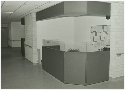 102978 Kanaaldijk N.O., receptie verpleegafdeling bovenverdieping Keijserinnedael, 14-12-1987