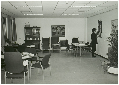 102981 Kanaaldijk N.O., zaal voor dagtherapie Keijserinnedael, 14-12-1987