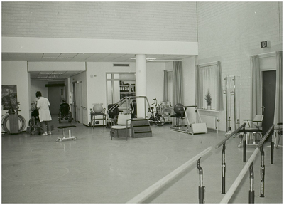 102982 Kanaaldijk N.O., grote therapiezaal Keijserinnedael, 14-12-1987