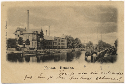 103051 Kanaaldijk N.W., gezien vanaf de Havenweg. Links de villa en fabriek van Raymakers, 1901