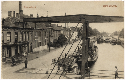 103067 Kanaaldijk N.W., gezien vanaf de voetgangersbrug in noordelijke richting, 1918