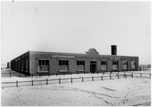 103168 Churchilllaan, gebouw van cartonnagefabriek Het Zuiden kort na de verplaatsing van de 'Kanaaldijk N.W.' naar de ...