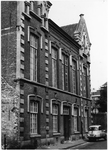 103233 Kamstraat, Vincentiusgebouw, gezien in de richting 'Veestraat'. Gebouwd in 1883 door architect J.W. van der ...