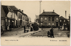 103752 Kerkstraat, gezien in de richting van De Wiel en het Groenewoud. Pleintje voor de Nederlands Hervormde kerk. ...