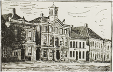 104353 Markt, westkant. Het voormalige stadhuis. Links van het stadhuis de woning van notaris Sassen. Rechts hotel van ...