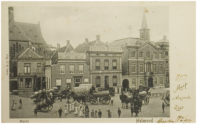 104362 Markt, westkant. Van links naar rechts een gedeelte van de kerk Heilig Hart aan de Veestraat; huis notaris ...