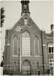 104487 Markt 47, westkant. Kapel van het klooster Sint Aloysius van de Zusters van Liefde uit Tilburg. De lichte vlek ...